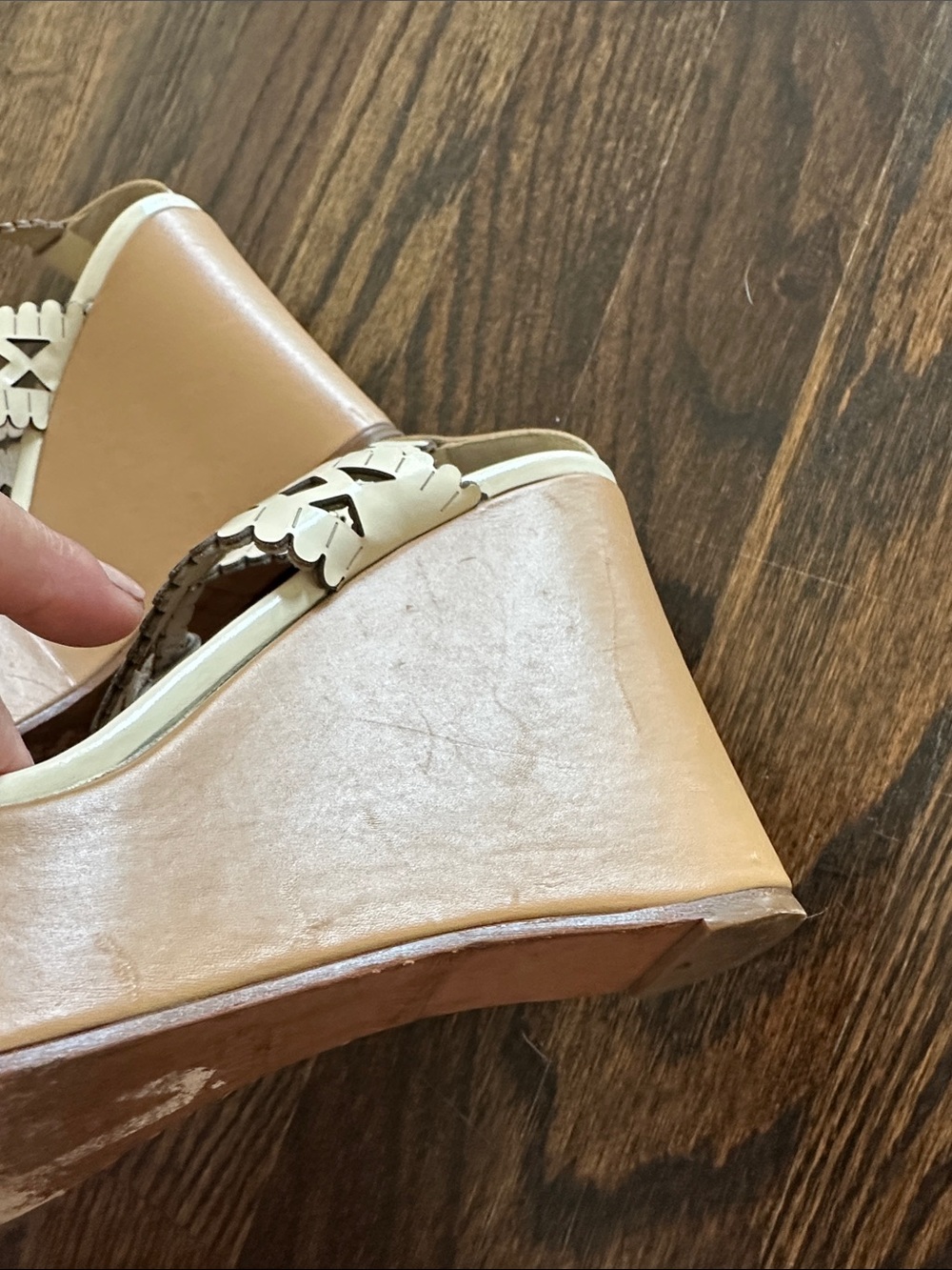 Chloé White Laser-Cut Leather Wedge Sandals with Tan Platform - Picture 13 of 14